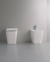 SERIE LEVANTE VASO E BIDET + COPRIVASO